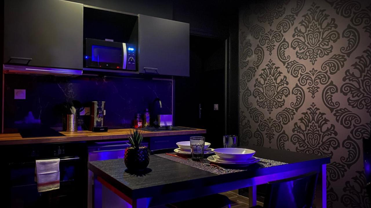 Nouveau - Luxure - Secret Suite - Jacuzzi Melun Ngoại thất bức ảnh
