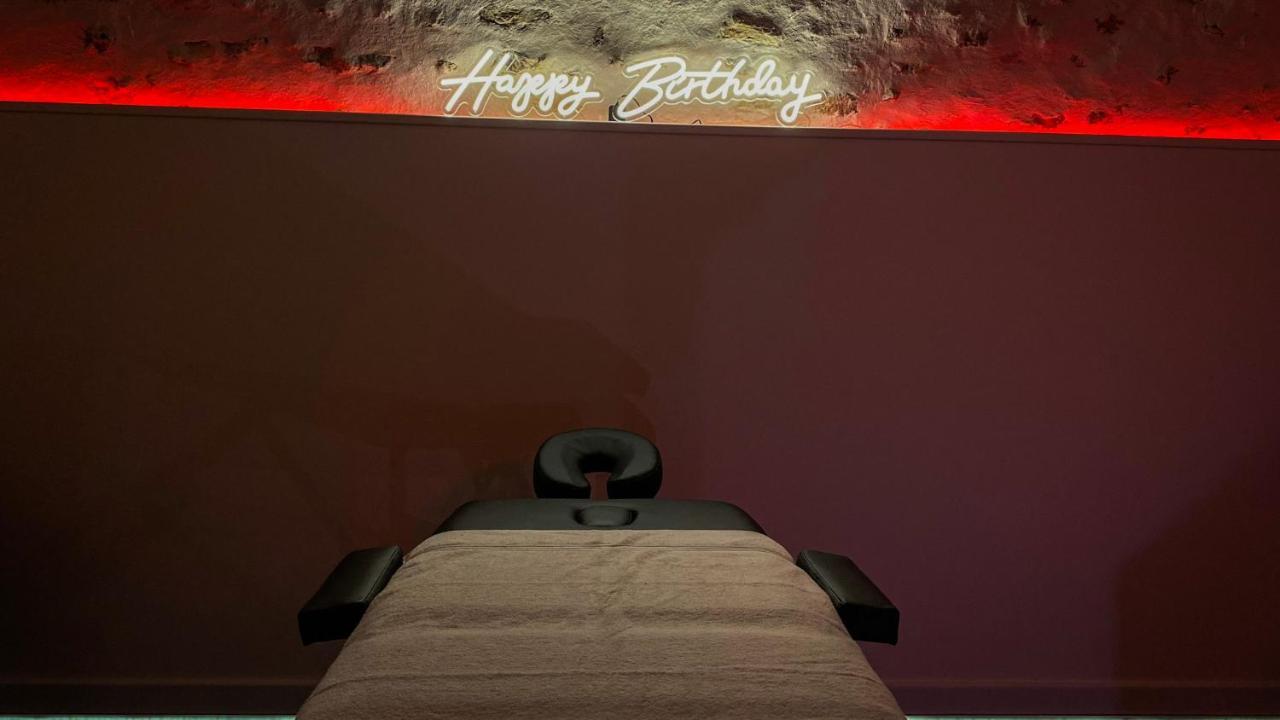 Nouveau - Luxure - Secret Suite - Jacuzzi Melun Ngoại thất bức ảnh